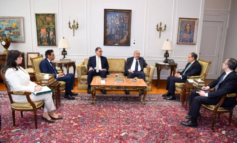 وزير الخارجية يستقبل المدير التنفيذي لمجموعة الدول العربية في البنك الدولي