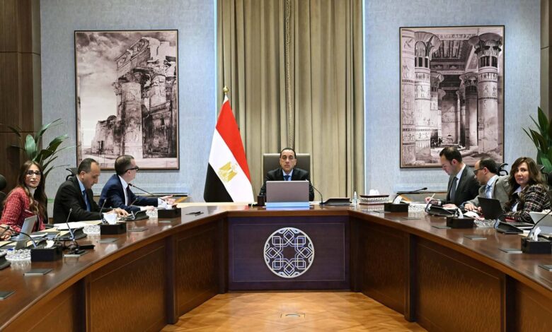 رئيس الوزراء يلتقى وزير التخطيط والتنمية الاقتصادية لاستعراض ملامح خطة التنمية الاقتصادية والاجتماعية للعام المالي القادم 2026/2027 رئيس الوزراء يلتقى وزير التخطيط والتنمية الاقتصادية لاستعراض ملامح خطة التنمية الاقتصادية والاجتماعية للعام المالي القادم 2026/2027