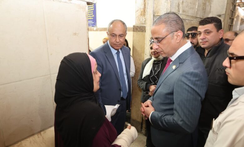 محافظ الجيزة يتابع انتظام سير العمل بمستشفى أم المصريين وتواجد الأطقم الطبية والتمريض محافظ الجيزة يتابع انتظام سير العمل بمستشفى أم المصريين وتواجد الأطقم الطبية والتمريض