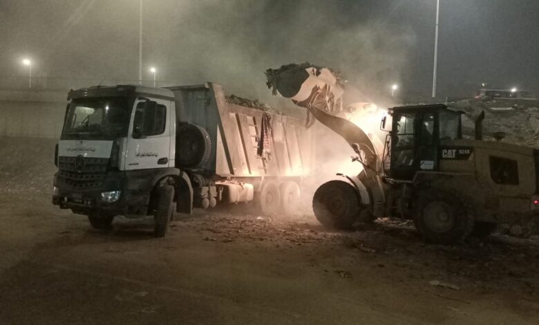 محافظة الجيزة ترفع ١٩٠٠ طن مخلفات من نفق المنشية بالهرم خلال ٦٩ نقلة ضمن حملات مكثفة للنظافة محافظة الجيزة ترفع ١٩٠٠ طن مخلفات من نفق المنشية بالهرم خلال ٦٩ نقلة ضمن حملات مكثفة للنظافة