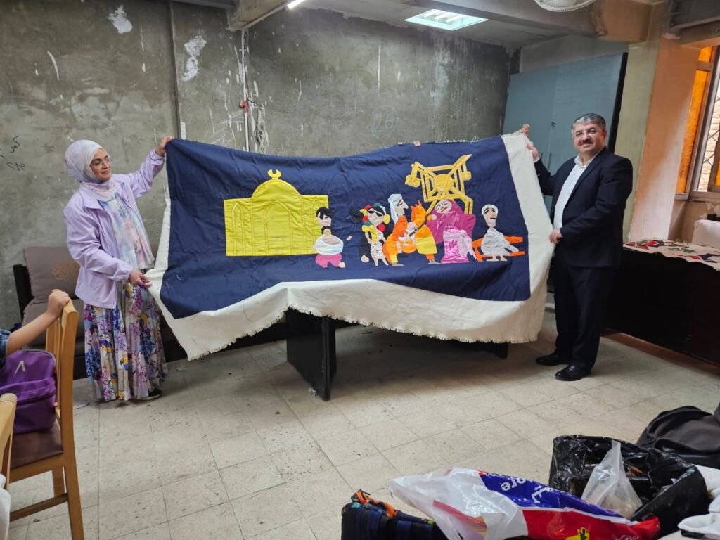 بشرى سارة لمحبي الفنون، الدراسة بدون مقابل