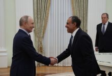 وزير الخارجية يسلم رسالة خطية من السيد رئيس الجمهورية إلى الرئيس الروسي