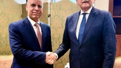 سفير جمهورية العراق في القاهرة يلتقي مساعد وزير الخارجية المصري للشؤون المالية والإدارية السفير ياسر رضا