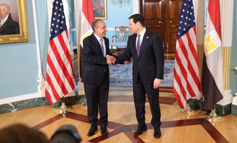 وزير الخارجية يلتقي نظيره الأمريكي بواشنطن لبحث تعزيز الشراكة الاستراتيجية ومستجدات الأوضاع الإقليمية وزير الخارجية يلتقي نظيره الأمريكي بواشنطن لبحث تعزيز الشراكة الاستراتيجية ومستجدات الأوضاع الإقليمية