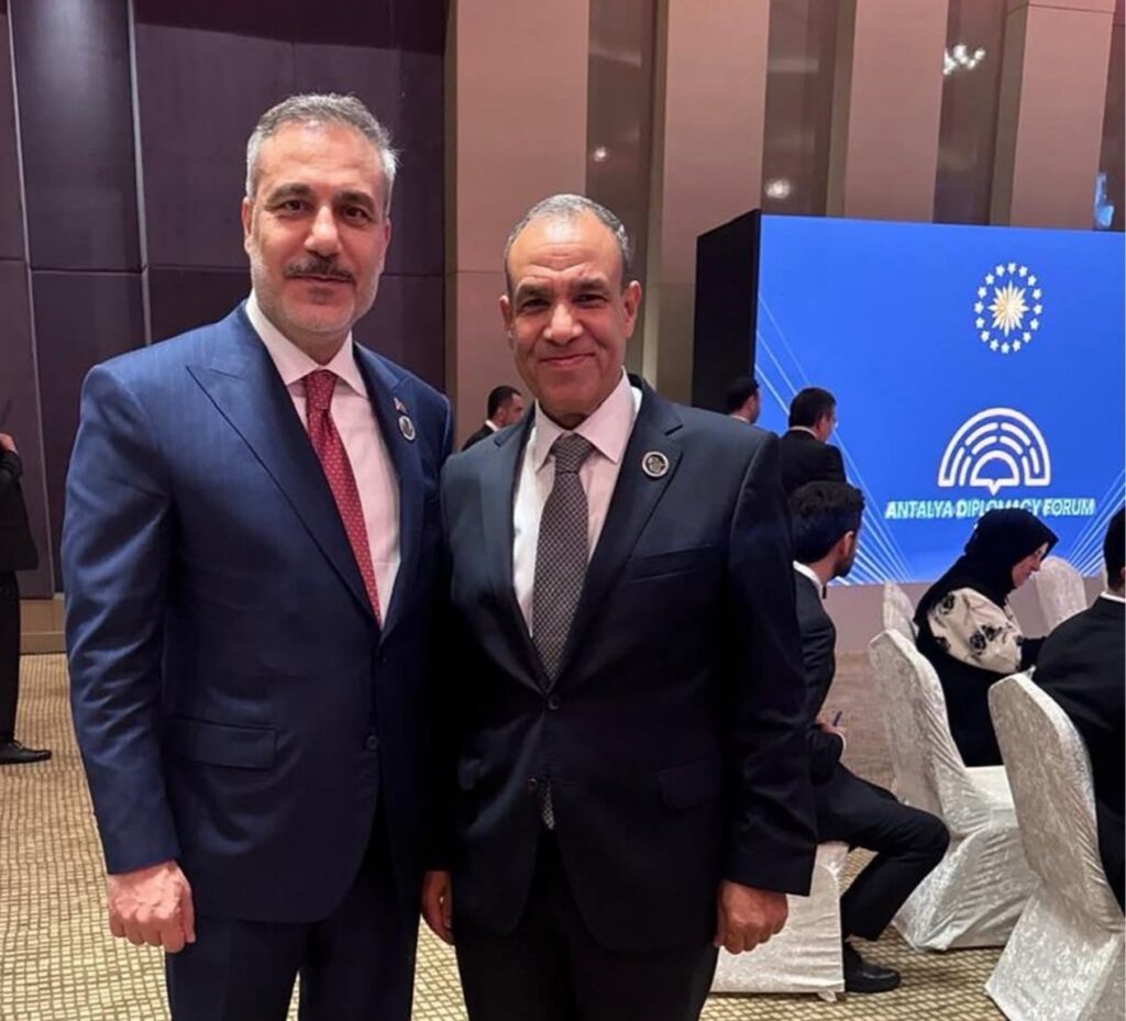 على هامش منتدى أنطاليا الدبلوماسي … وزير الخارجية يجري سلسلة من اللقاءات الجانبية