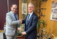 سفير ايرلندا للإذاعة المصرية نثمن التطور الكبير الذي حدث في مصر للبنية التحتية وهذا يؤدي إلى زيادة استثماراتنا في مجالات عديدة