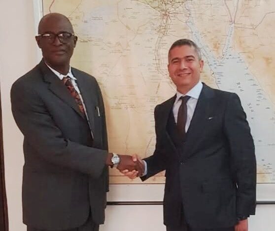 سفير كوبا يشيد بالعلاقات التاريخية بين مصر وكوبا في زيارة الحلواني سفير مصر في كوناكري سفير كوبا يشيد بالعلاقات التاريخية بين مصر وكوبا في زيارة الحلواني سفير مصر في كوناكري