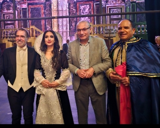 سفير تركيا يهنئ السوبرانو بنجيسو على أدائها الرائع في دار الأوبرا المصرية سفير تركيا يهنئ السوبرانو بنجيسو على أدائها الرائع في دار الأوبرا المصرية