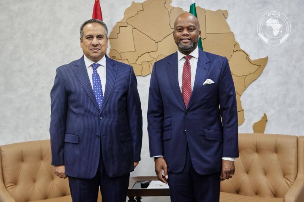 السفير المصرى لدى غانا يلتقى مع سكرتير عام اتفاقية التجارة الحرة الإفريقية لبحث تعظيم المكاسب المصرية من حركة التجارة الافريقية وتنظيم منتدى الإعمال المصرى الغانى