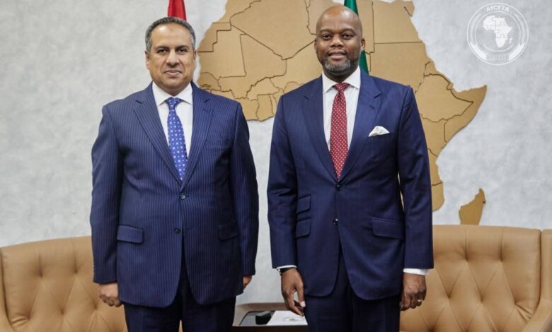 السفير المصرى لدى غانا يلتقى مع سكرتير عام اتفاقية التجارة الحرة الإفريقية لبحث تعظيم المكاسب المصرية من حركة التجارة الافريقية وتنظيم منتدى الإعمال المصرى الغانى