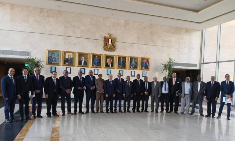 مصر والسودان يبحثان فرص الاستثمار والتعاون المشترك استعدادًا لقمة الأعمال الإفريقية بالعلمين