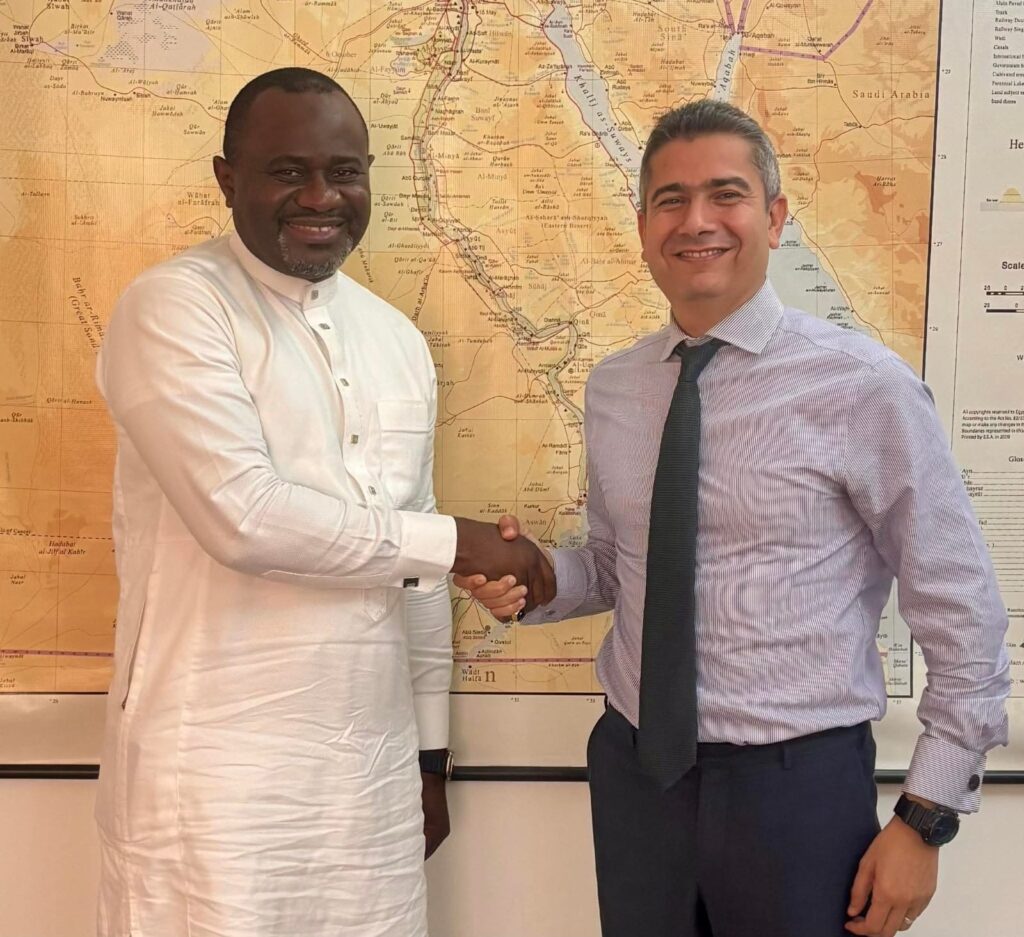 السفارة المصرية في كوناكري تسعى لتدشين خط طيران مباشر بين البلدين