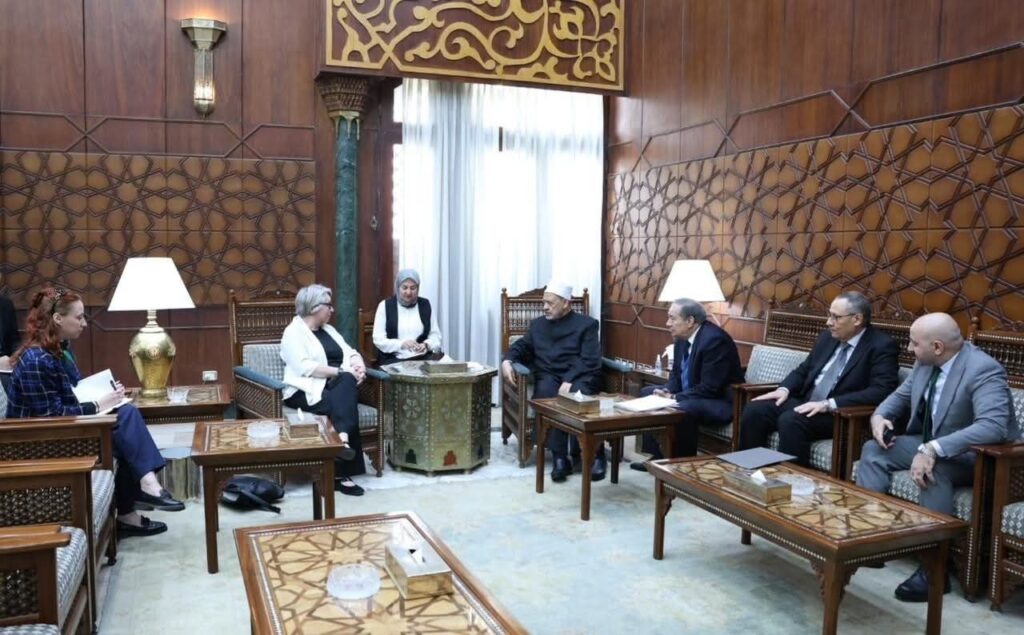 شيخ_الأزهر يستقبل سفيرة فنلندا ويؤكد: العالم بحاجة إلى عودة القيم الدينية لمواجهة الأزمات المعاصرة
