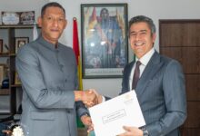 وزير الداخلية لغينيا كوناكري يشيد بدعم مصر في تعزيز العلاقات الشرطيه في لقاء السفير المصري