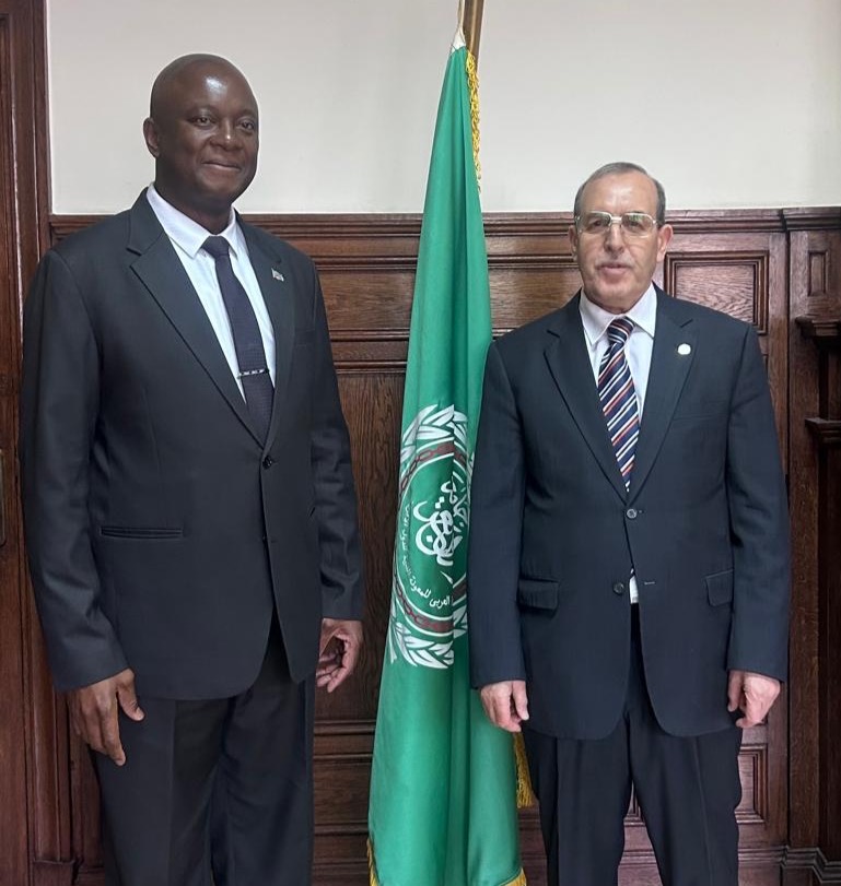 سعادة السفير مدير عام الصندوق العربي للمعونة الفنية لدول الإفريقية يستقبل سفير جمهورية الكونغو الديمقراطية بالقاهرة لبحث تعزيز التعاون في مجالات التدريب وبناء القدرات