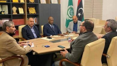 السفير عبدالمطلب ثابت يبحث تطوير الخدمات الصحية للجالية الليبية