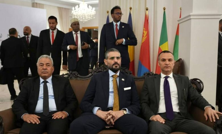 بمشاركة فاعلة للسفير «عبد المطلب ثابت».. الدبيبة يعيد تفعيل مقر تجمع «س-ص» في طرابلس بعد توقف دام 15 عامًا بمشاركة فاعلة للسفير «عبد المطلب ثابت».. الدبيبة يعيد تفعيل مقر تجمع «س-ص» في طرابلس بعد توقف دام 15 عامًا