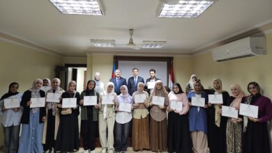 جمعية الصداقة المصرية الأذربيجانية تُكرّم المتفوقين من طلاب آداب القاهرة