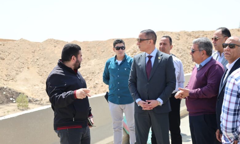 محافظ الجيزة يتفقد أعمال التطوير ورفع الكفاءة وحملات النظافة بعدد من المحاور والطرق الحيوية بأوسيم وكرداسة والهرم والمنيرة