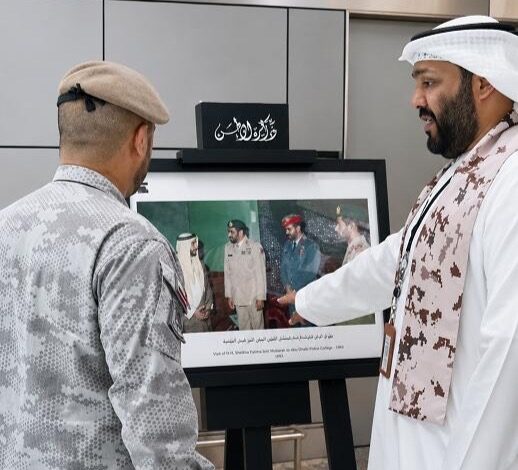 احتفاء باليوبيل الذهبي لذكرى توحيد لقوات المسلحة الإماراتية الأرشيف والمكتبة الوطنية ينظم معرضاً للصور التاريخية في مطار زايد الدولي