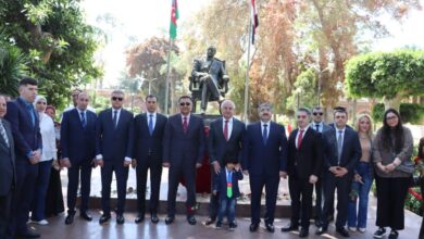 بالورود مصر تحيي ذكرى ميلاد الزعيم حيدر علييف