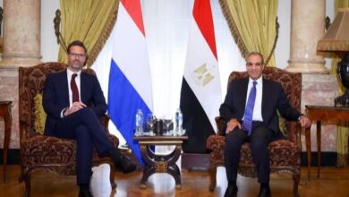 وزير الخارجية يستقبل وزير التجارة والتعاون الإنمائي الهولندى