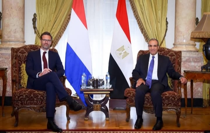 وزير الخارجية يستقبل وزير التجارة والتعاون الإنمائي الهولندى