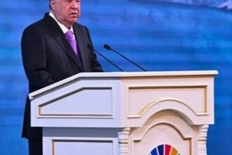 رئيس طاجكستان: تخصيص جائزة دولية باسم رئيس الجمهورية لتعزيز دبلوماسية المياه وتوحيد جهود المجتمع من أجل مستقبل مستدام