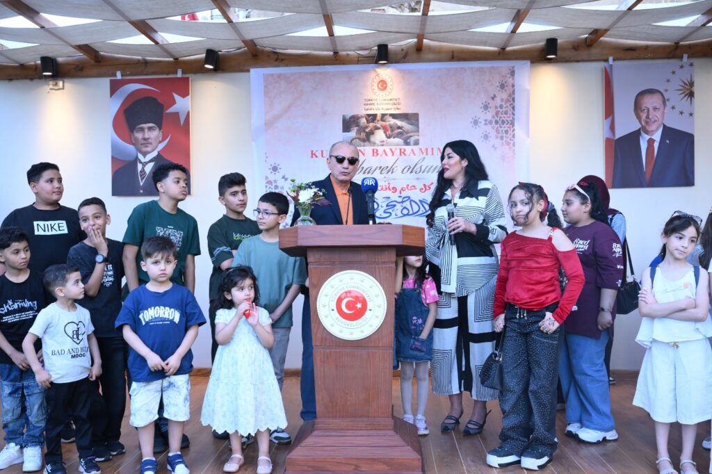 أجواء احتفالات عيد الأضحى في سفارة الجمهورية التركية في القاهرة أجواء احتفالات عيد الأضحى في سفارة الجمهورية التركية في القاهرة