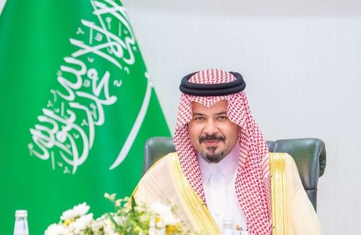 أمير المدينة المنورة يدشّن 10 مشروعات طرق بـ188 مليون ريال لتعزيز التنمية وخدمة ضيوف الرحمن أمير المدينة المنورة يدشّن 10 مشروعات طرق بـ188 مليون ريال لتعزيز التنمية وخدمة ضيوف الرحمن