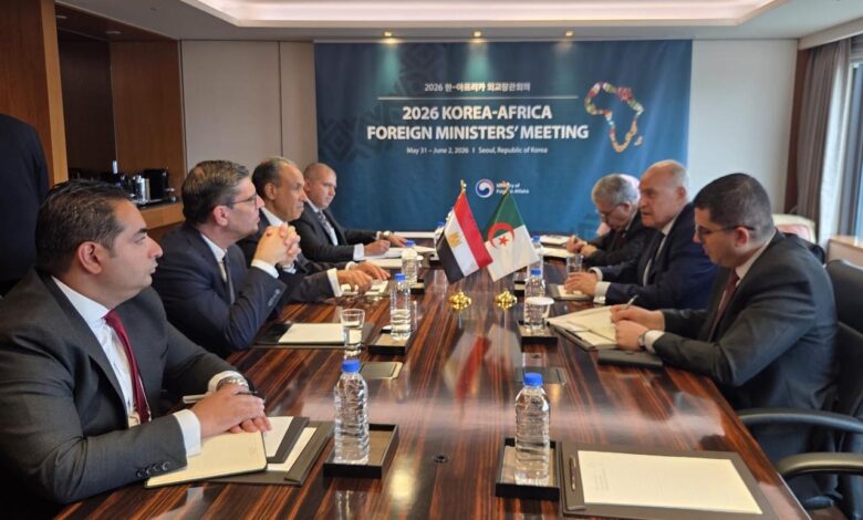 وزير الخارجية يلتقي نظيره الجزائري على هامش الاجتماع الوزاري الكوري الأفريقي لبحث سبل تعزيز التعاون الثنائي والتطورات الإقليمية وزير الخارجية يلتقي نظيره الجزائري على هامش الاجتماع الوزاري الكوري الأفريقي لبحث سبل تعزيز التعاون الثنائي والتطورات الإقليمية