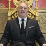 سقوط الكبار.. وحكاية نفوذ لا يدوم